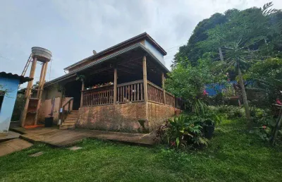 Chácara à venda em jaguariúna, núcleo urbano bom jardim, com 1 suíte, com 1411 m²