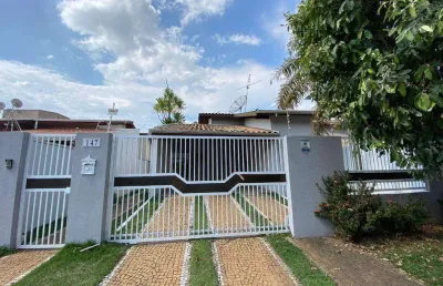 Casa à venda em jaguariúna, jardim zeni, com 3 quartos, com 160 m²