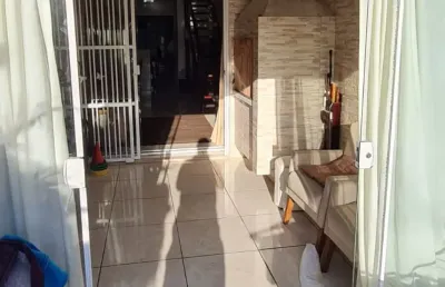 Sobrado 2 dormitórios em capão novo, sem taxa de condomínio, apenas 400m do mar