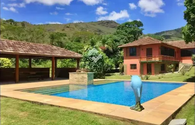 Sítio à venda em teresópolis – 6 quartos, lazer completo e natureza