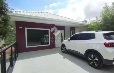 Casa nova em condomínio fechado em albuquerque, teresópolis, rj | 3 suítes e lazer completo