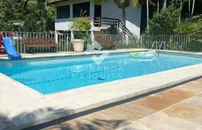 Casa de alto padrão à venda na granja comary – gleba vi com vista para o lago e a cbf