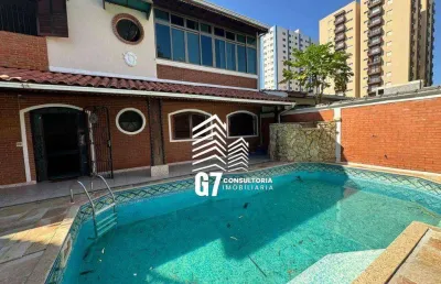 Sobrado à venda - com piscina e espaço gourmet - a 100 metros da praia!