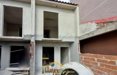 Casa à venda em curitiba-pr, campo de santana: 2 quartos, 1 sala, 2 banheiros, 1 vaga de garagem, 70m². aproveite!
