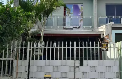 Excelente oportunidade! casa à venda em curitiba-pr, campo de santana, com 3 quartos, 1 sala, 2 banheiros e 2 vagas de garagem.