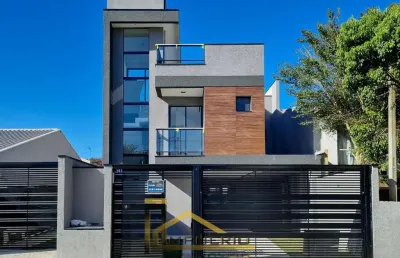 Casa à venda em curitiba-pr, capão raso: 3 quartos, 2 suítes, 1 sala, 4 banheiros, 2 vagas de garagem, 141m². confira!