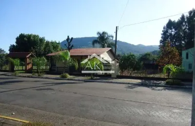 Sítio urbano com fundos ao rio cadeia a venda em picada café na serra gaúcha