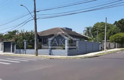 Casa de esquina com piscina à venda em são leopoldo rs