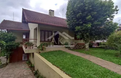 Casa mobiliada, de dois pavimentos, à venda em nova petrópolis na serra gaúcha!