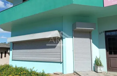 Excelente sala comercial, localizada no centro de picada café