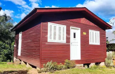 Casa de madeira com 2 dormitórios à venda em picada café, na serra gaúcha