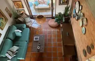 Casa com 4 quartos à venda na Avenida Prefeito Cirino Adolfo Cabral, Meia Praia, Navegantes