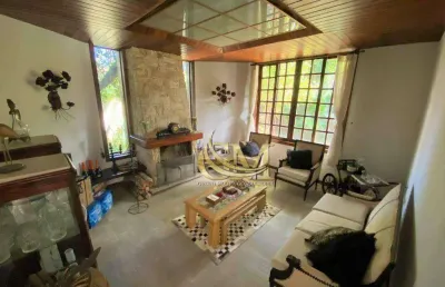 Casa com 5 quartos à venda na Rua Timbiras, São Francisco, Niterói