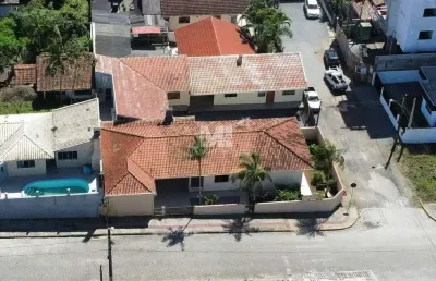 Casa com 3 quartos à venda no Centro, Barra Velha 