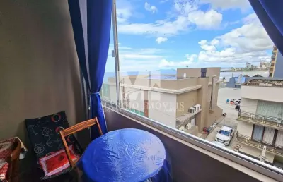 Apartamento estilo flat localizado à 30 metros da praia