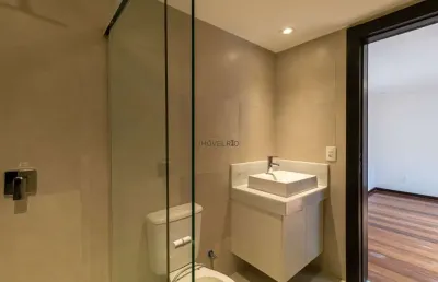 Casa triplex em são conrado: onde a natureza encontra a sofisticação