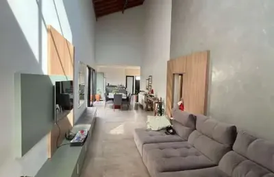 Casa alto padrão à venda no residencial jardim firenze em santa bárbara d'oeste com 3 quartos (1 suíte) e 4 vagas de garagem