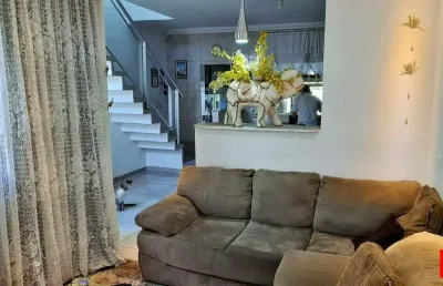 Casa à venda no jardim das orquídeas em santa bárbara d'oeste com 2 quartos (1 suíte) e 2 vagas de garagem.