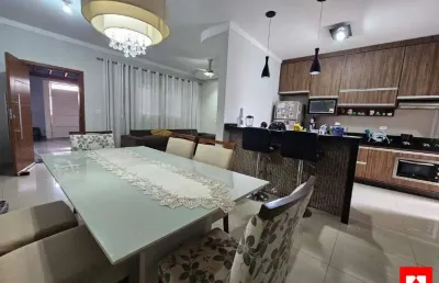 Casa à venda no jardim dona margarida em santa bárbara d'oeste