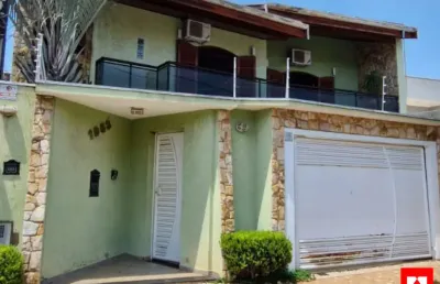Sobrado à venda no jardim são paulo, em americana com 4 quartos (2 suítes) e 4 vagas de garagem