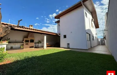Casa à venda no jardim souza queiroz em santa bárbara d'oeste com 3 quartos (1 suíte) e 3 vagas de garagem