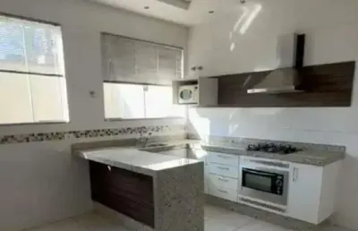 Casa à venda no residencial horto florestal jacyra i em americana com 3 quartos (3 suítes) e 4 vagas de garagem
