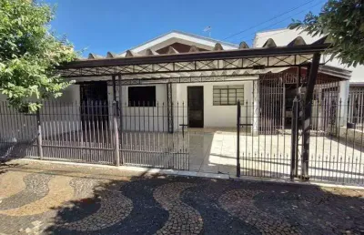 Casa à venda na vila mollon iv em santa bárbara d'oeste com 2 quartos e 3 vagas de garagem
