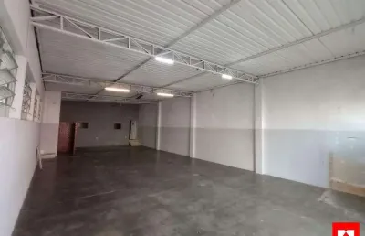 Salão comercial à venda no jardim laudissi em santa bárbara d'oeste com 2 banheiros sociais e 2 vagas de garagem