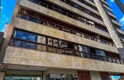Apartamento com 4 quartos para alugar na Rua Piauí, 854, Centro, Londrina