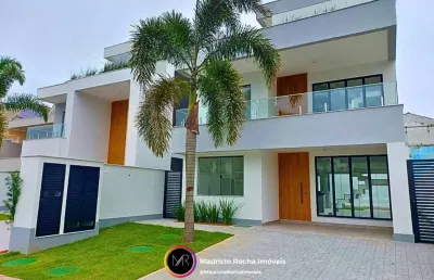 Casa contemporânea com piscina e área gourmer no recreio dos bandeirantes: 5 quartos, 5 suítes, 2 salas e 350m² de área privativa. venha conferir!