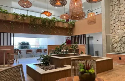 Apartamento 14 mobiliado, climatizado, vista mar, belissimo