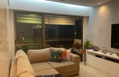 Apartamento para venda possui 130 metros quadrados com 3 quartos