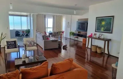 Apartamento para venda tem 220 metros quadrados com 4 quartos