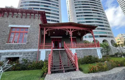 Edf castelinho na beira-mar com 230m², 4 suítes e 3 vagas na av. boa viagem