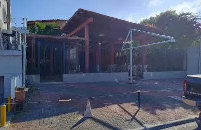 Casa comercial com 3 salas para alugar na Rua Osório Borba, 199, Piedade, Jaboatão dos Guararapes