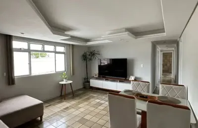 Apartamento à venda em campo grande, espaçoso e reformado. à vista!