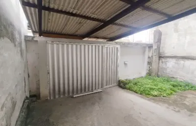 Casa ampla com três pavimentos em casa amarela alto santa isabel