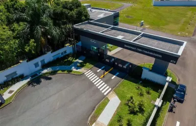 Terreno em condomínio fechado à venda na Rua Aníbal Requião, 878, Xaxim, Curitiba