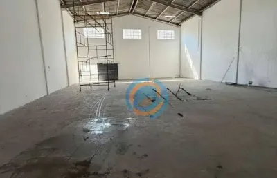 Barracão para alugar no hauer com 754m² curitiba/pr