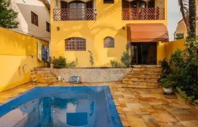 Casa com 3 quartos à venda na Rua Cambé, Alto da Boa Vista, São Paulo