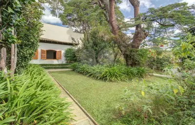 Casa com 3 quartos à venda na Rua Ministro Roberto Cardoso Alves, Alto da Boa Vista, São Paulo