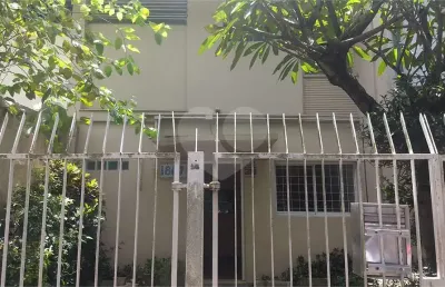 Casa com 3 quartos à venda na Rua São Benedito, Alto da Boa Vista, São Paulo