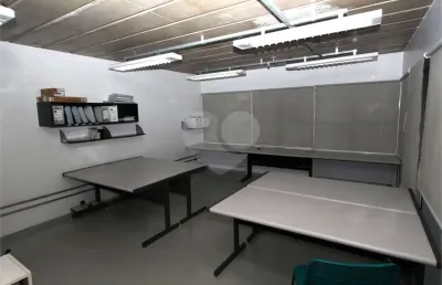 Sala comercial à venda na Rua Juquis, Moema, São Paulo