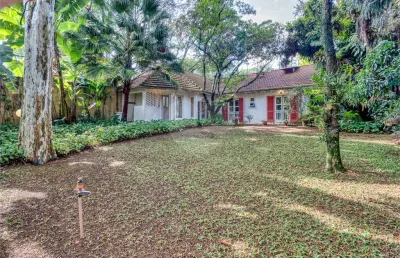 Casa com 8 quartos à venda na Rua São Benedito, Alto da Boa Vista, São Paulo