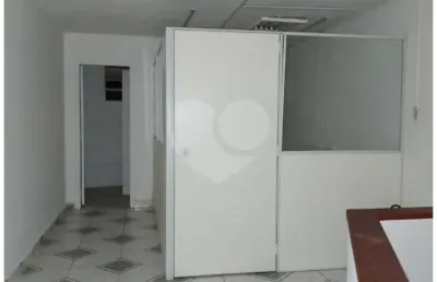 Sala comercial para alugar na Rua Barão de Itapetininga, Centro, São Paulo
