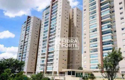 Cobertura com 215 metros úteis região do alphaville