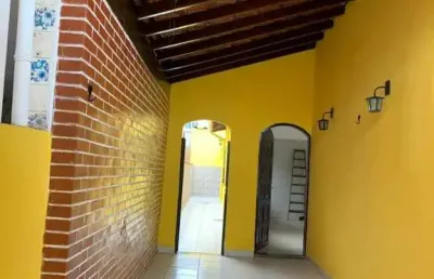 Casa terrea venda no jardim maracanã a 100m da praia. 2 dormitórios , 2 vagas de garagem!