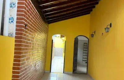 Casa terrea venda no jardim maracanã a 100m da praia. 2 dormitórios , 2 vagas de garagem!