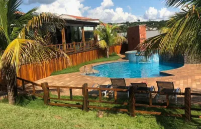 Vende-se área de lazer com 1800m² de terreno em mandaguaçu pr.