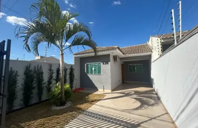 Linda casa com 2 quartos e espaço gourmet em sarandi!